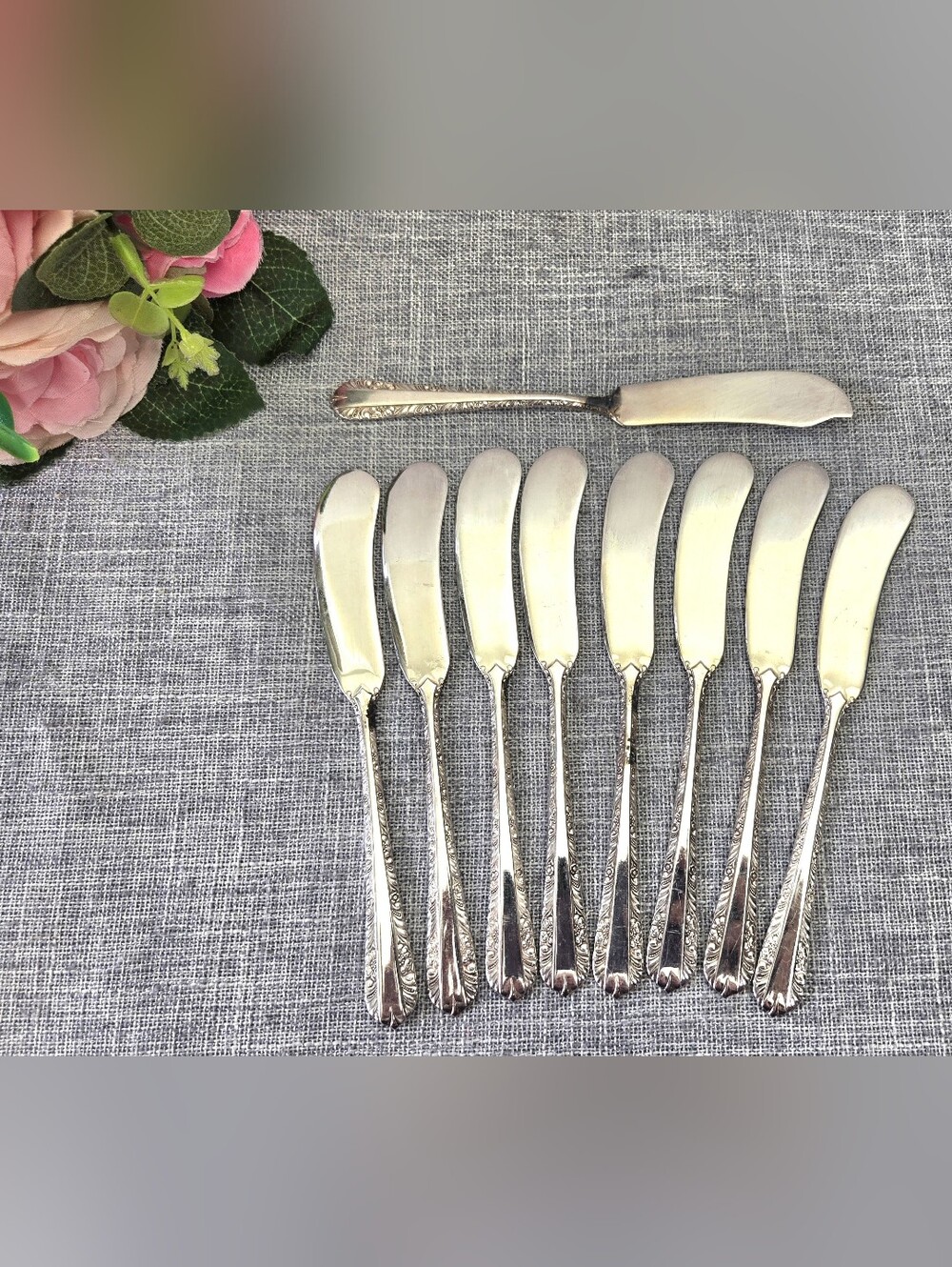 Vintage King's Plate "Inspiration" Silverplate Butter Knife Set of 9‎ - McG.C.Co